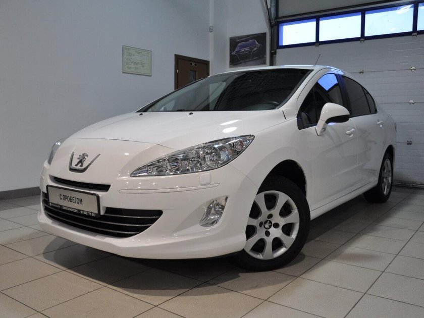 Пежо 408 белый