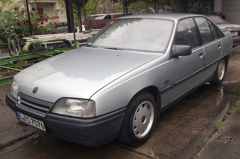 Opel Omega 1986