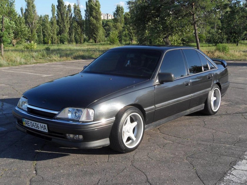 Opel Omega a 2.0 1992