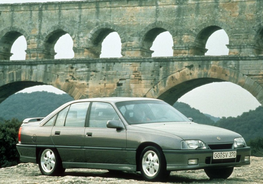 Opel Omega 3000