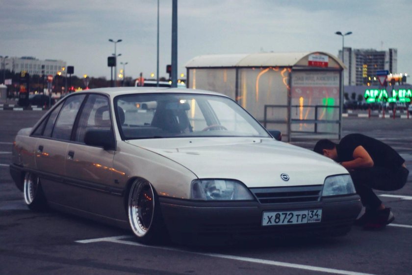 Opel Omega стенс
