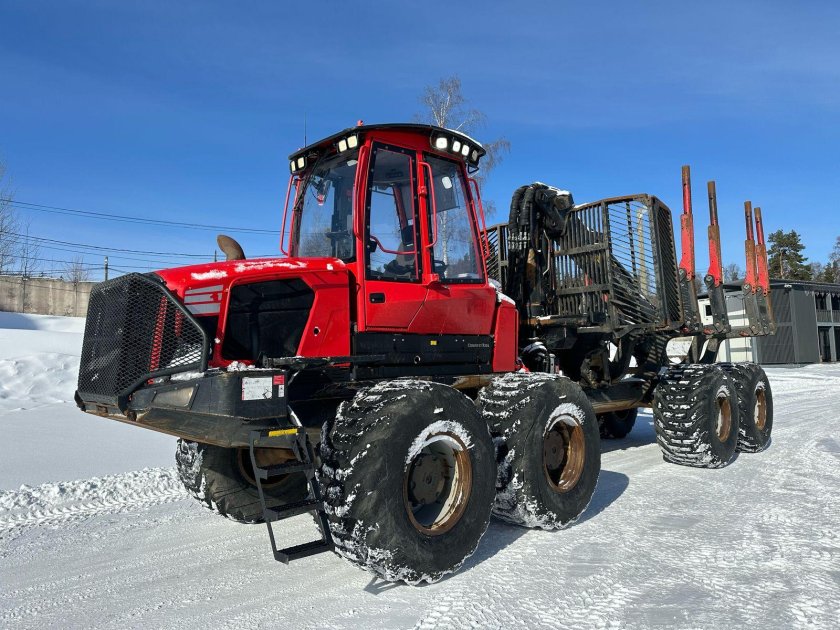 Форвардер комацу 895