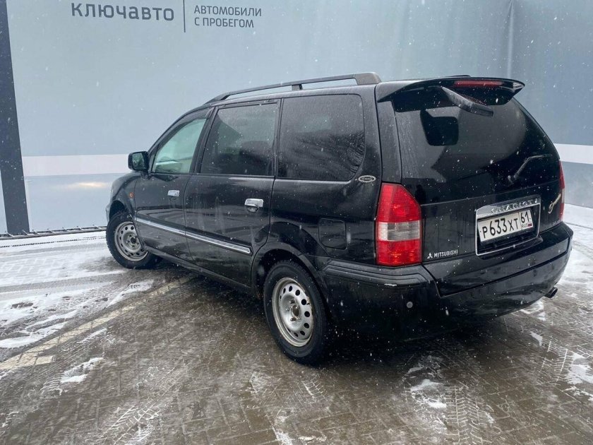 Мицубиси шариот грандис 1999