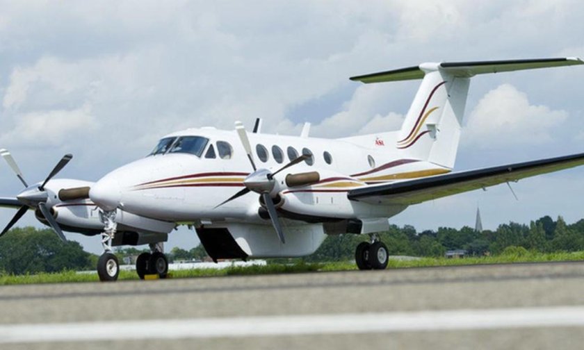 Beechcraft super king air 200