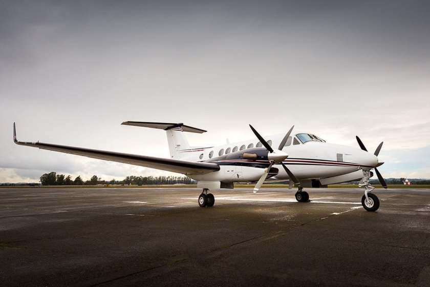 Beechcraft king air 300
