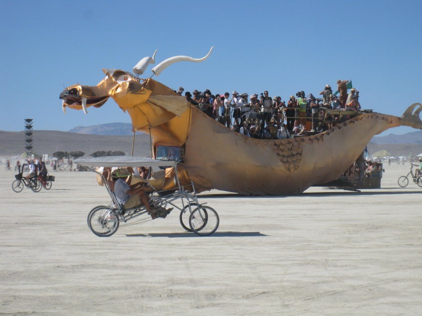 Бернинг Мэн автомобили