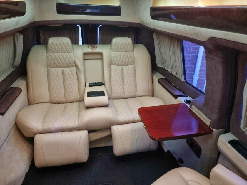 Chevrolet express 2023 салон