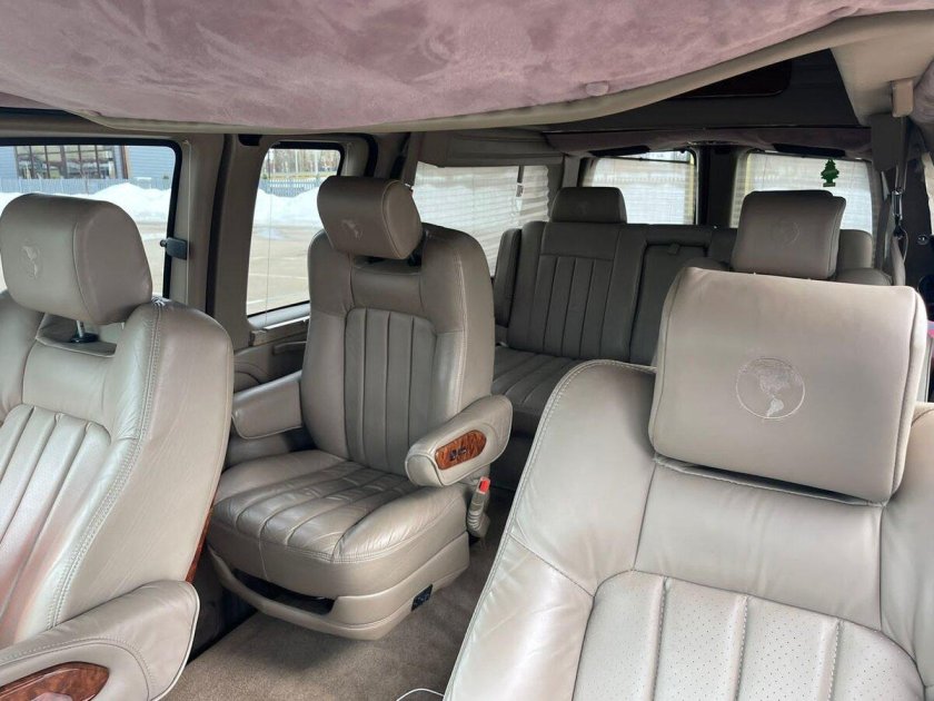 Микроавтобус шевроле экспресс салон