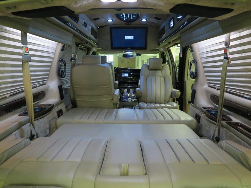 Chevrolet Express 2 салон