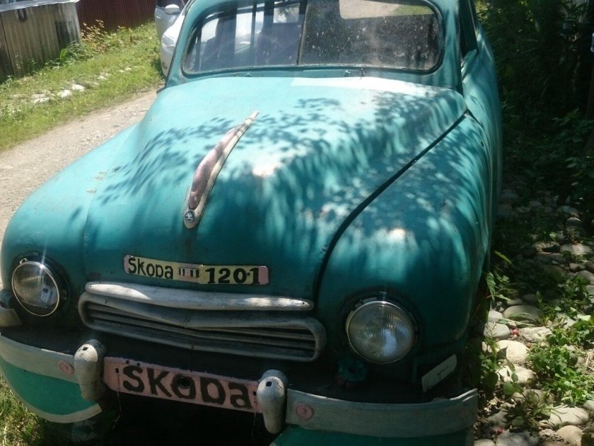 Skoda 1200