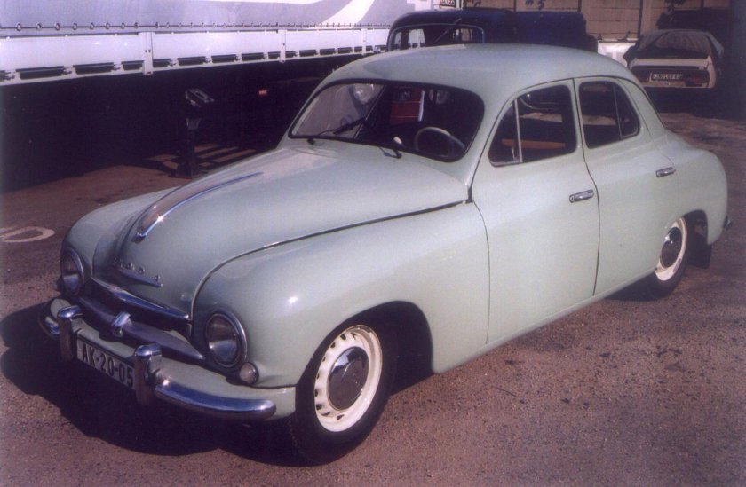 Škoda 1201 седан
