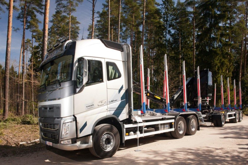 Volvo FH лесовоз