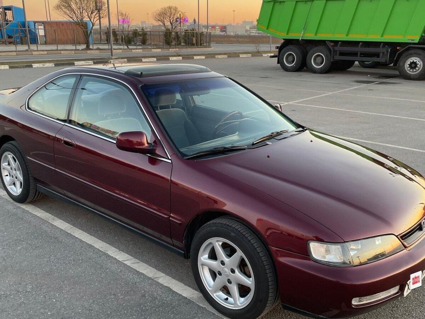 Honda accord coupe 1995