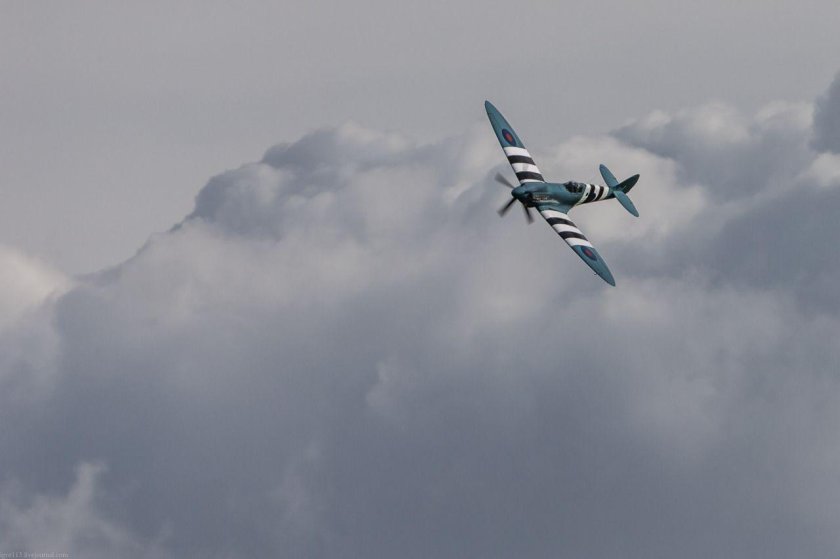 Spitfire supermarine