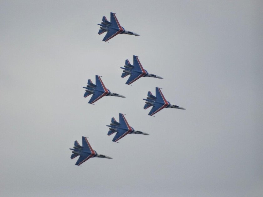 Пилотажная группа русские витязи