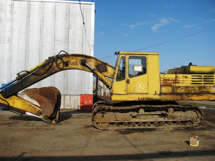 Экскаватор ЭО 4225