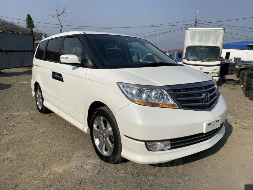 Honda Elysion 2004 2.4