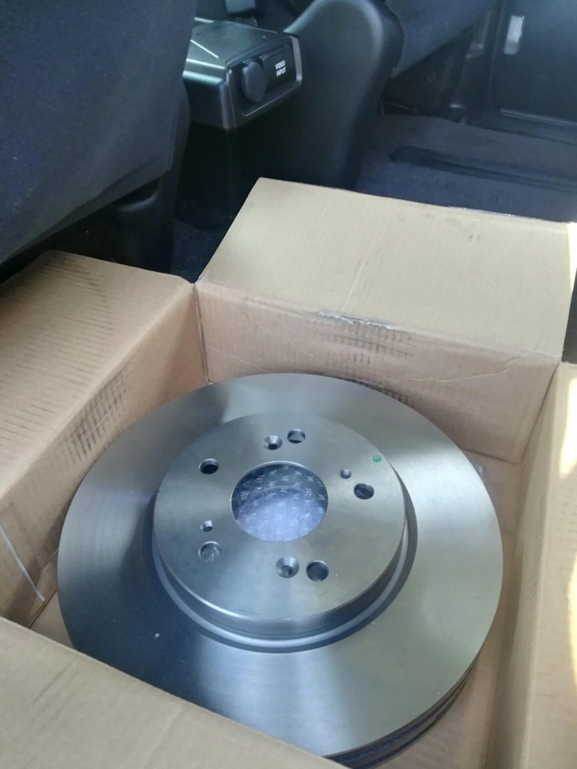 CRV 3 2.0 передние тормозные диски