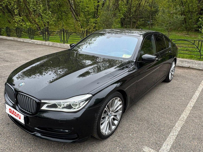 Бмв 7 серии 2018