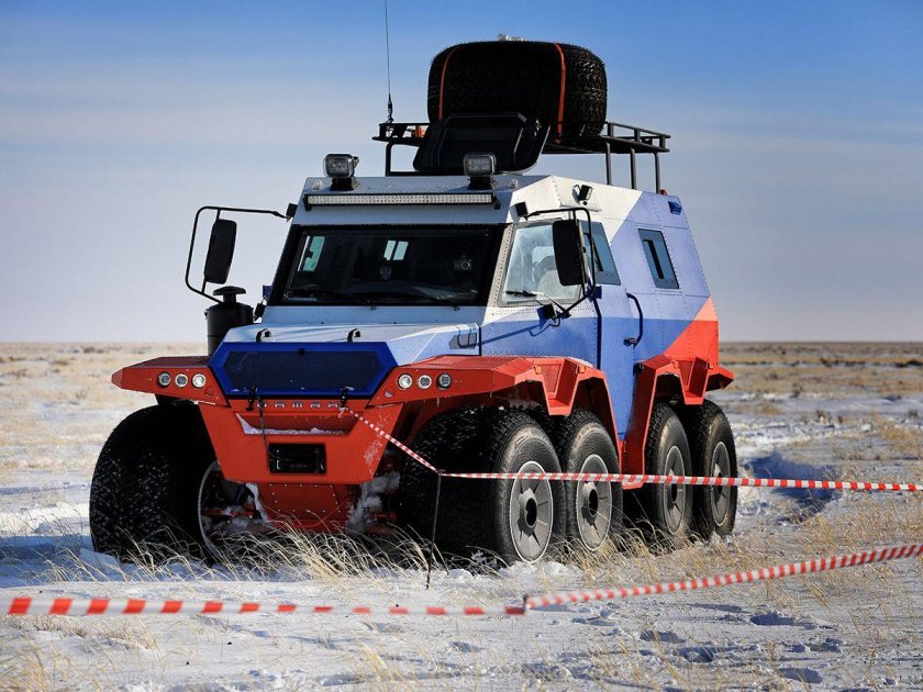 Снегоболотоход шаман 8х8