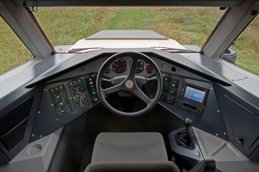 Вездеход шаман 8х8