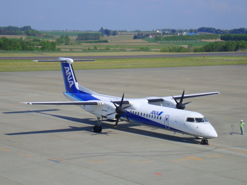 Бомбардье DHC-8 q400