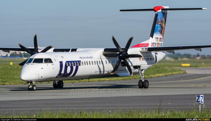 De Havilland DHC 8-400