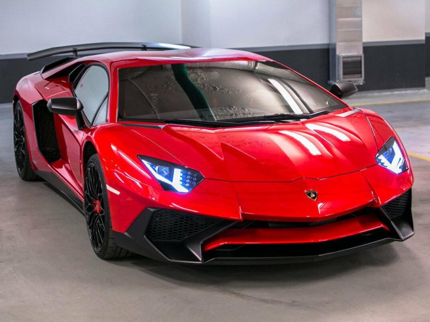 Lamborghini Aventador lp700 красный
