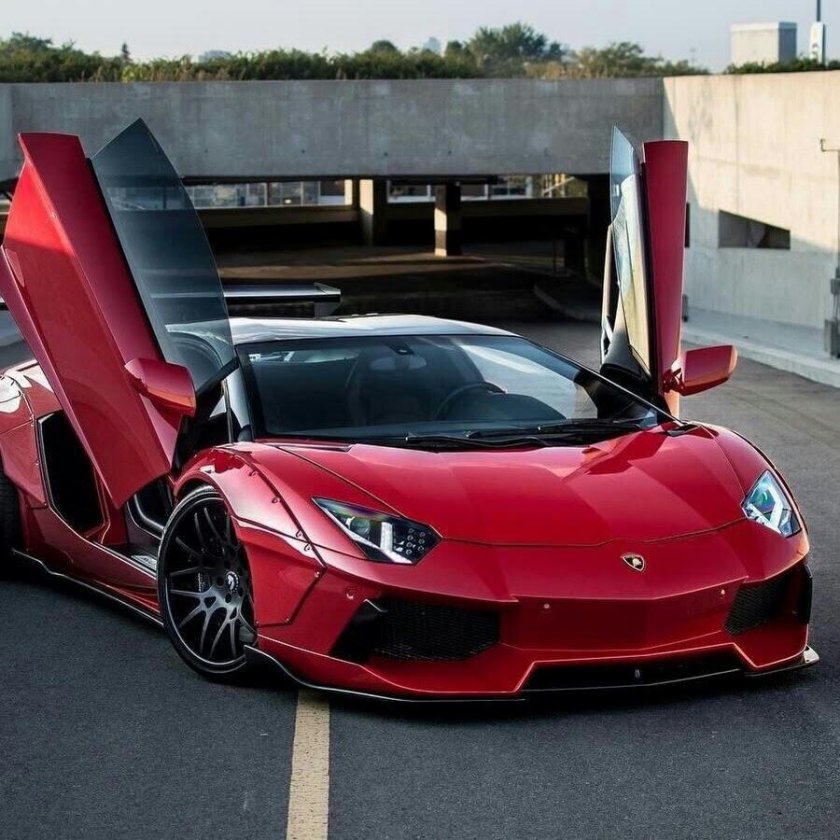 Ламборгини авентадор