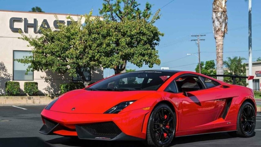 Lamborghini Gallardo красная