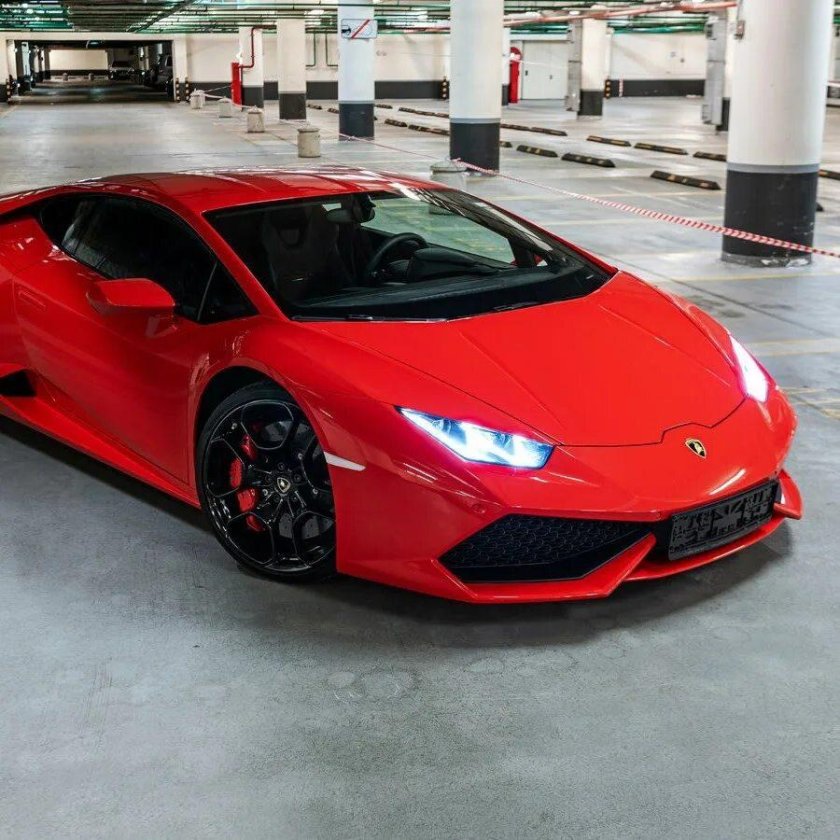 Lamborghini Huracán Red