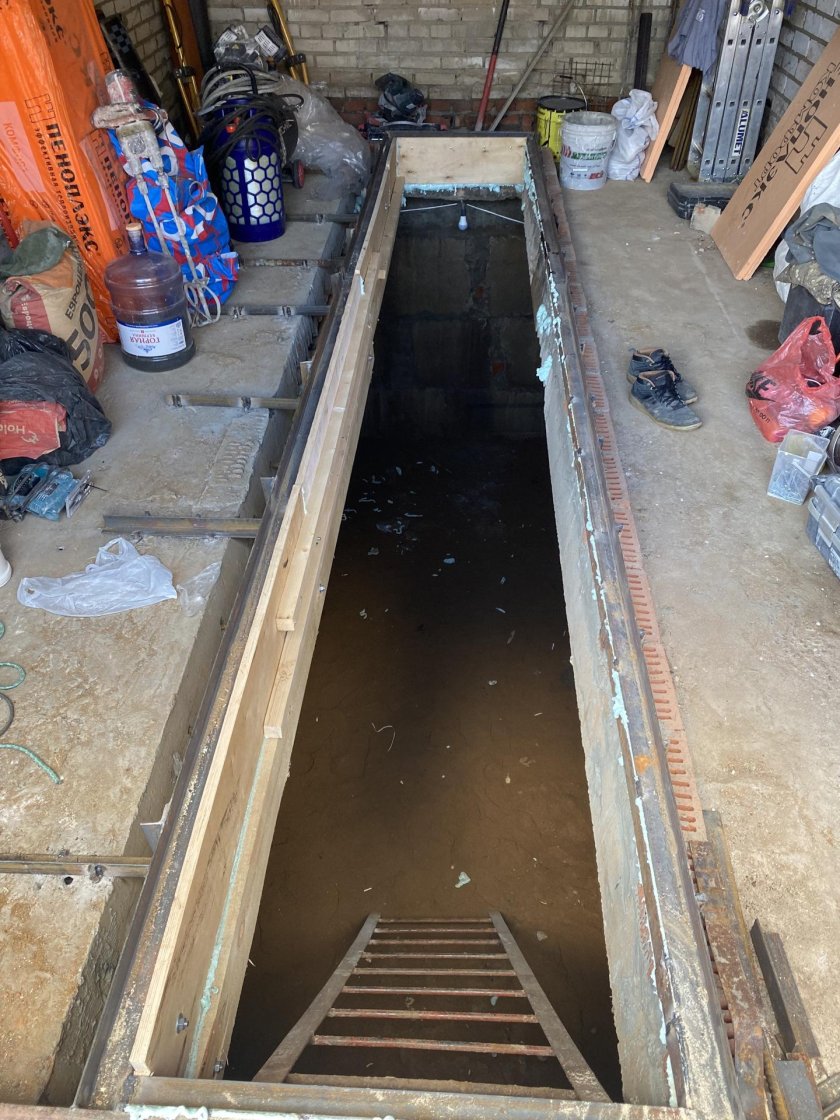 Смотровая яма в гараж