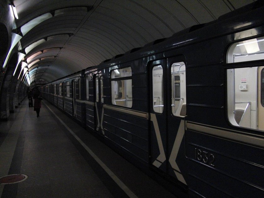 Метро Новокузнецкая 81 717