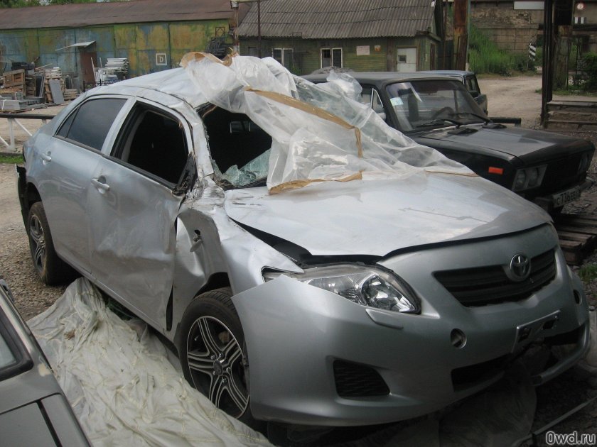 Битая Тойота Королла 2008г