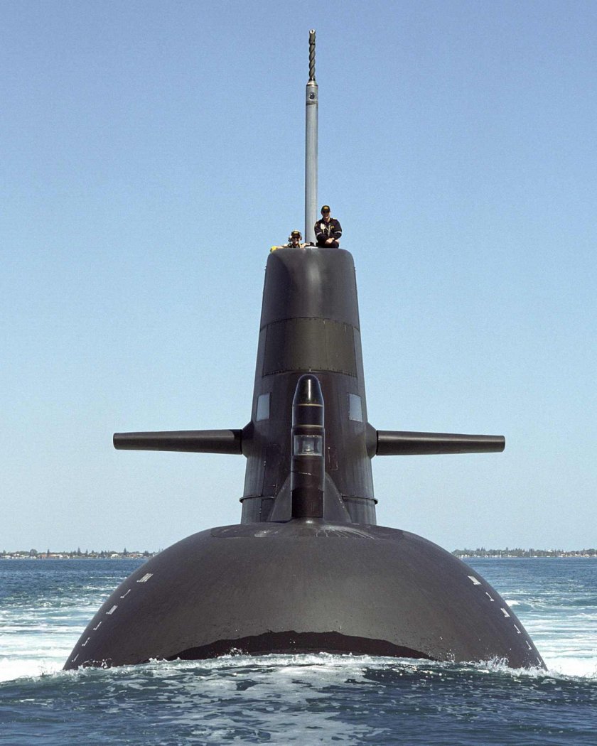 HMAS Collins SSG 73)