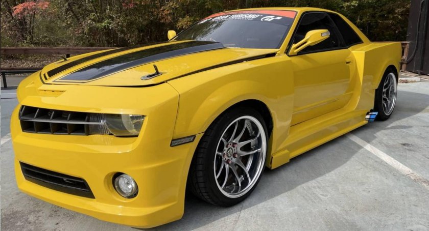 Chevrolet Camaro 2022 Bumblebee
