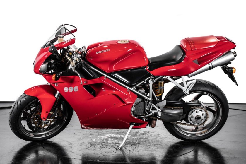Дукати 996