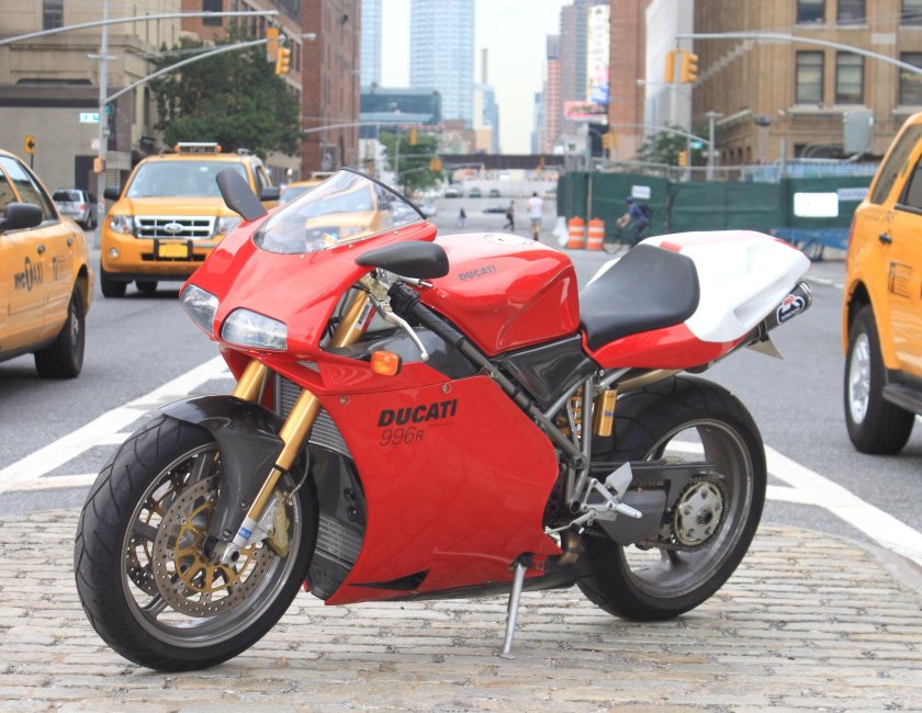 Ducati 996