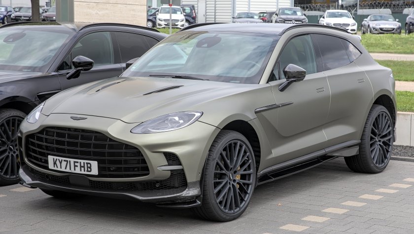 Aston Martin DBX