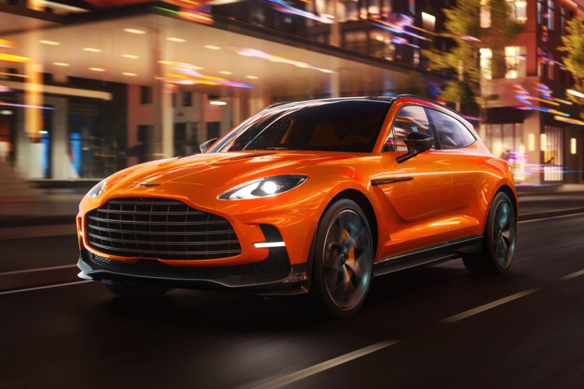 Aston martin dbx 707