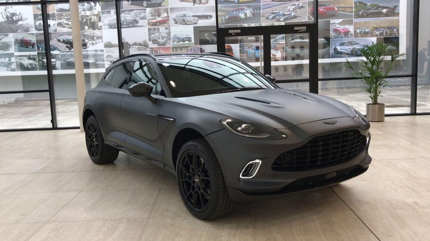 Астон Мартин 707