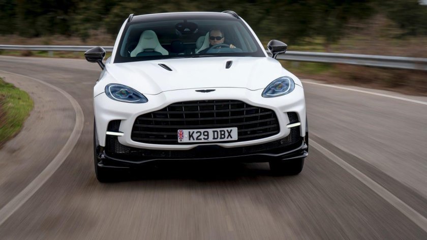 Астон Мартин 707