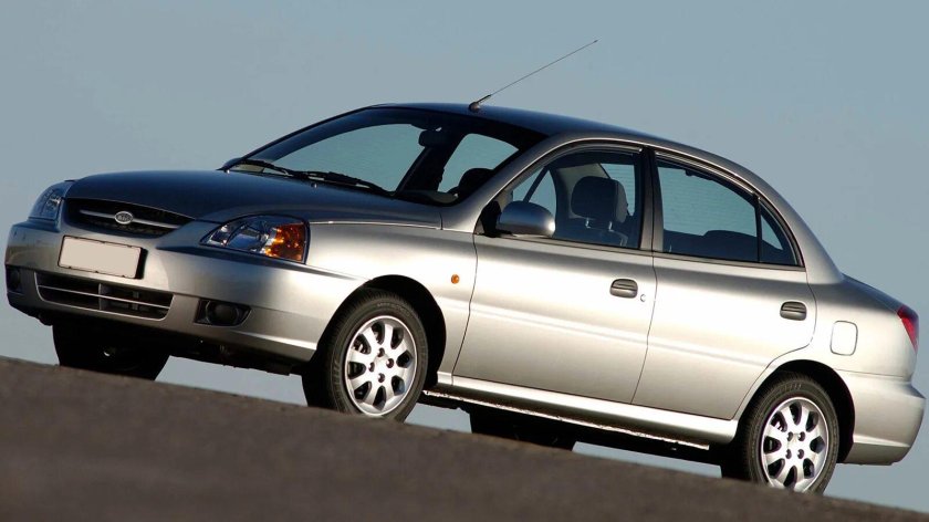 Kia Rio 1 поколение седан