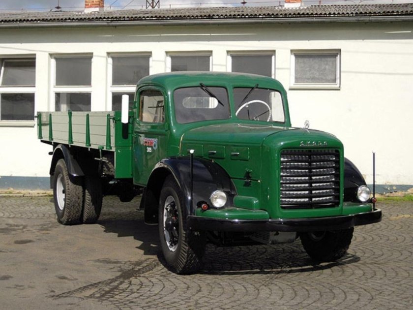Skoda 706