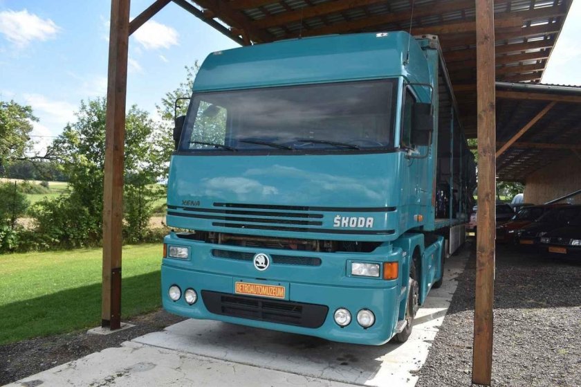 Седельный тягач шкода ксена