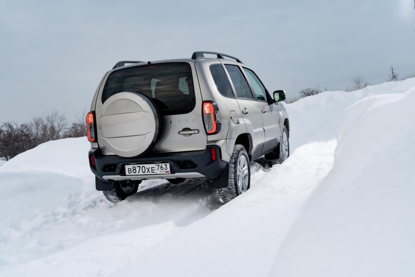 2123 Нива Тревел