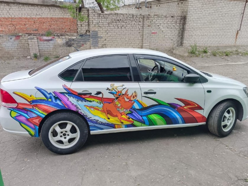 Глянцевые наклейки на авто