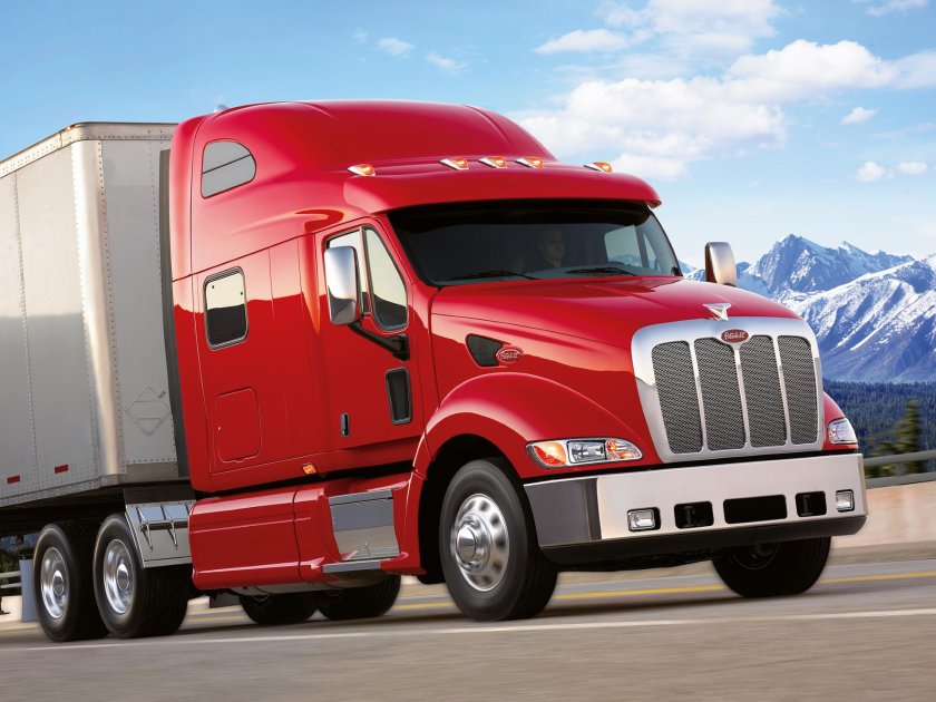 Тягач Петербилт 387