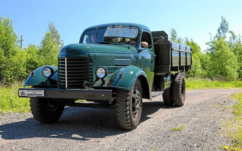 Грузовик ЗИС 150