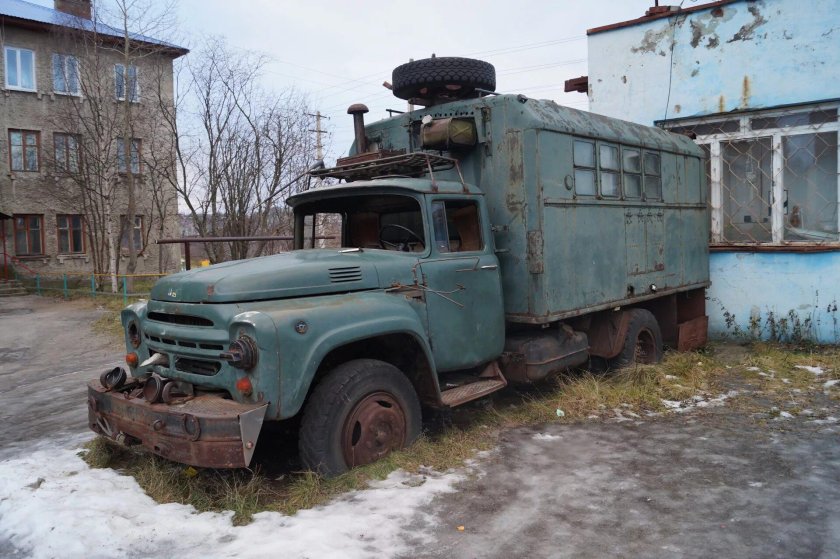 ЗИЛ 131 бортовой заброшенный